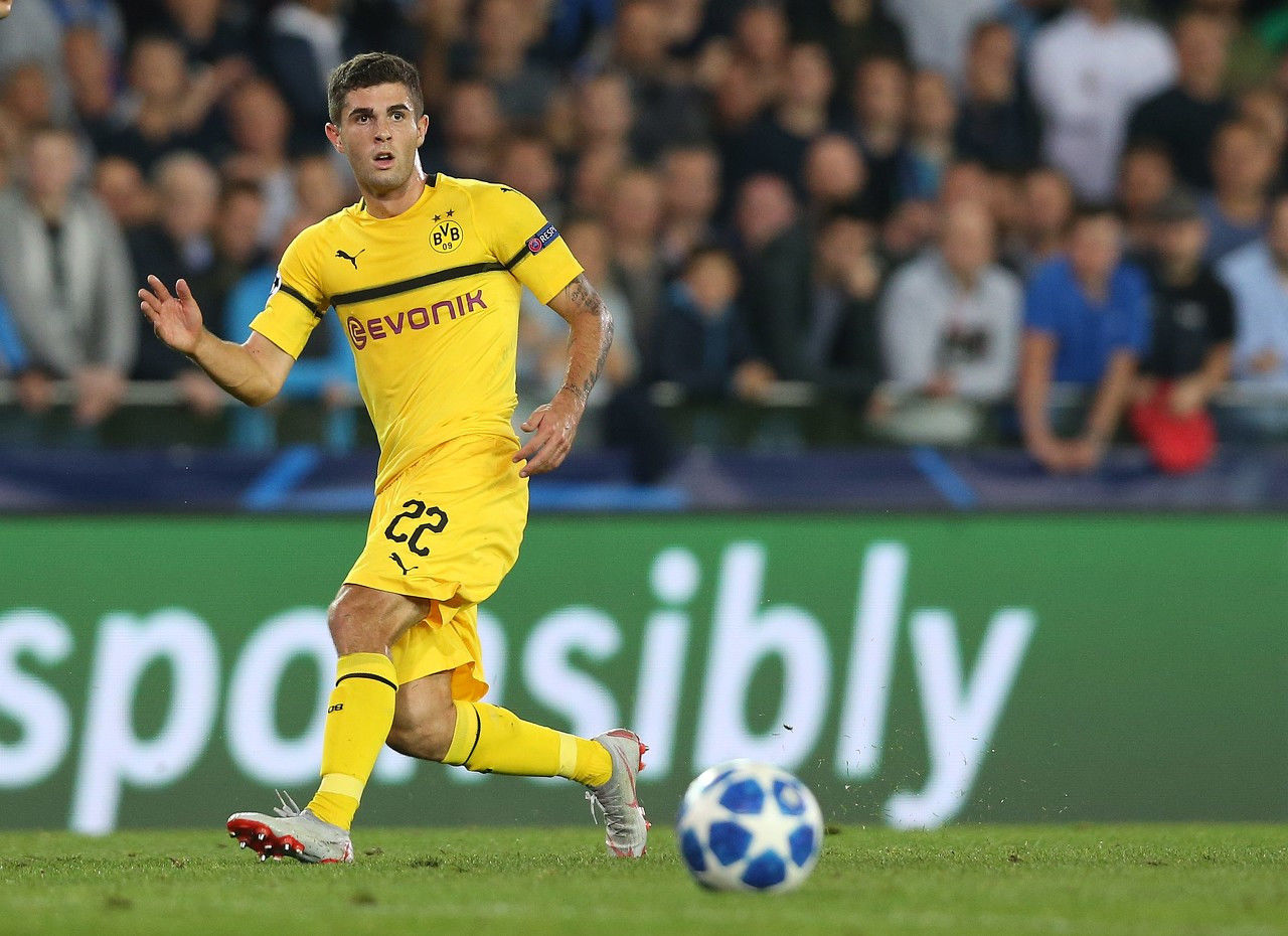 同时利用自 同时利用自